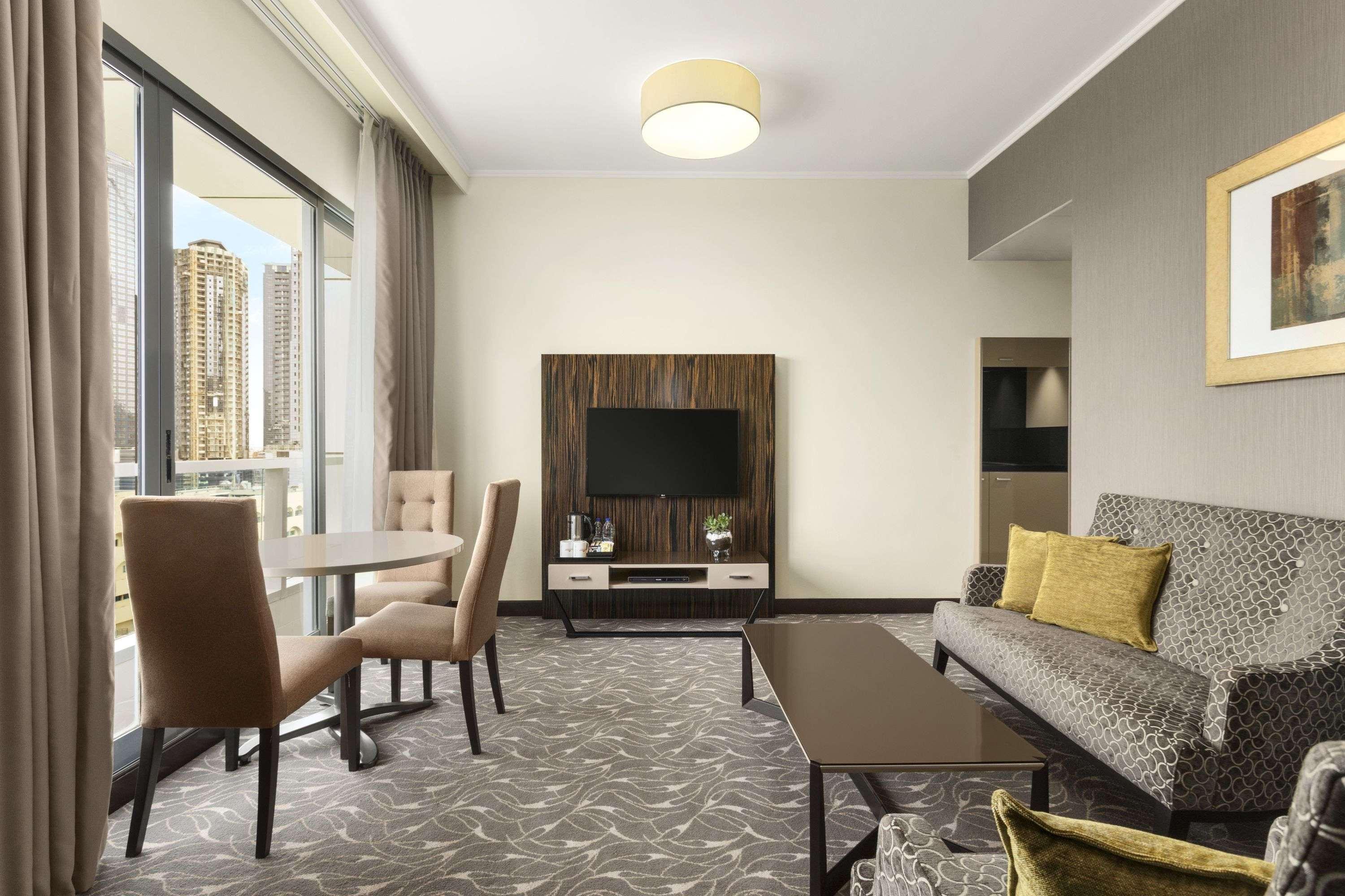 Hawthorn Extended Stay By Wyndham Abu Dhabi City Center Экстерьер фото