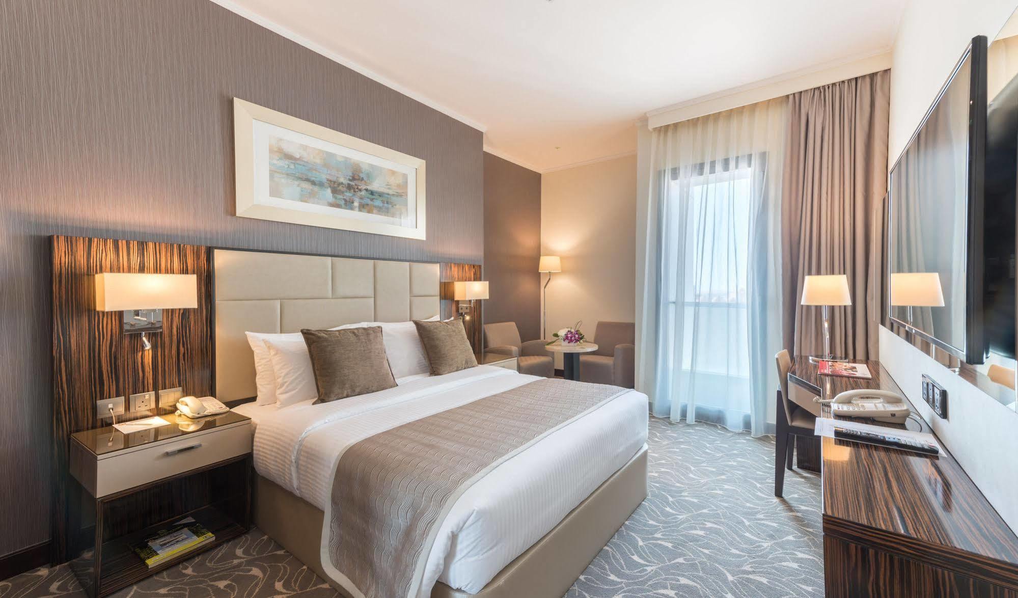 Hawthorn Extended Stay By Wyndham Abu Dhabi City Center Экстерьер фото