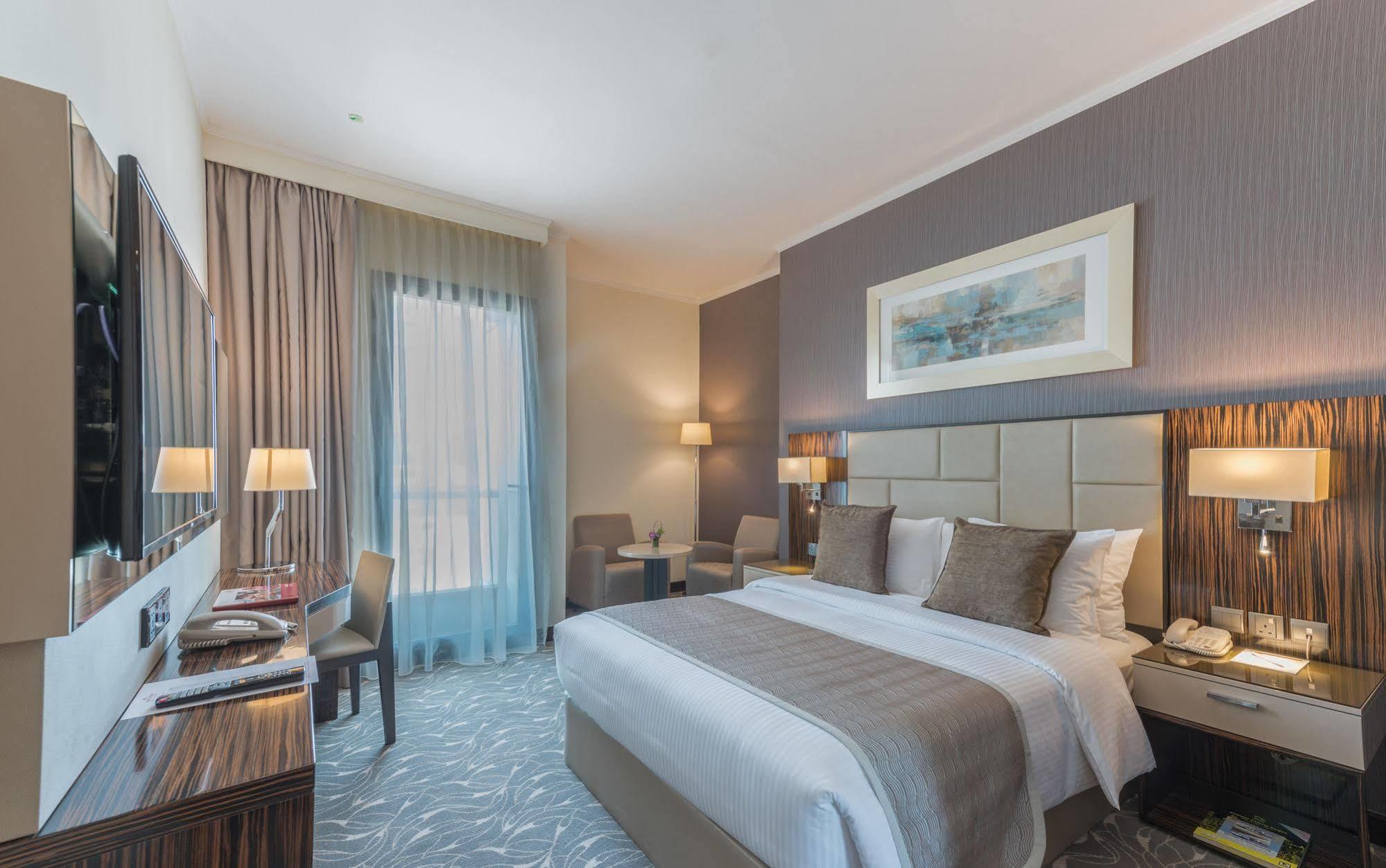 Hawthorn Extended Stay By Wyndham Abu Dhabi City Center Экстерьер фото