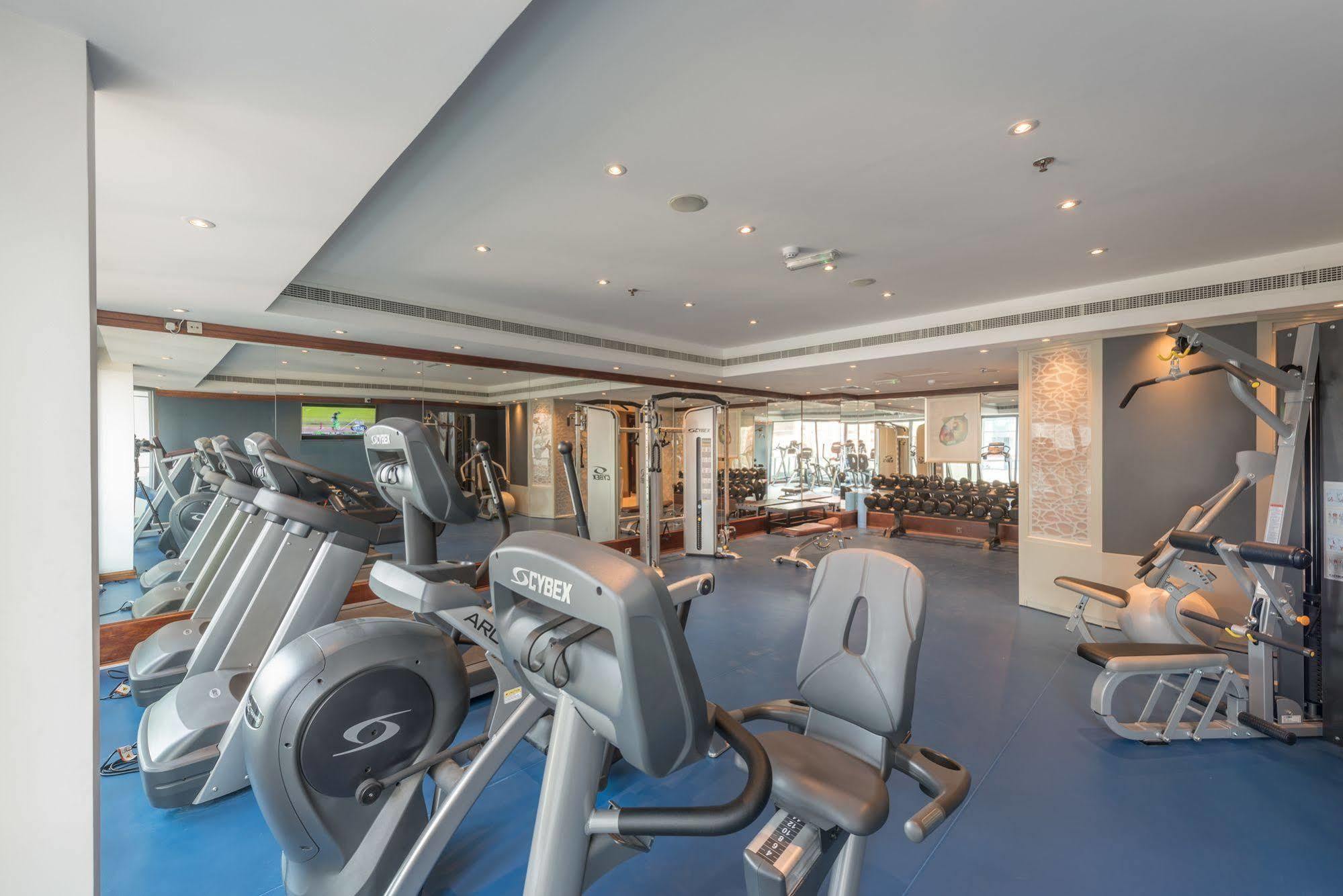 Hawthorn Extended Stay By Wyndham Abu Dhabi City Center Экстерьер фото